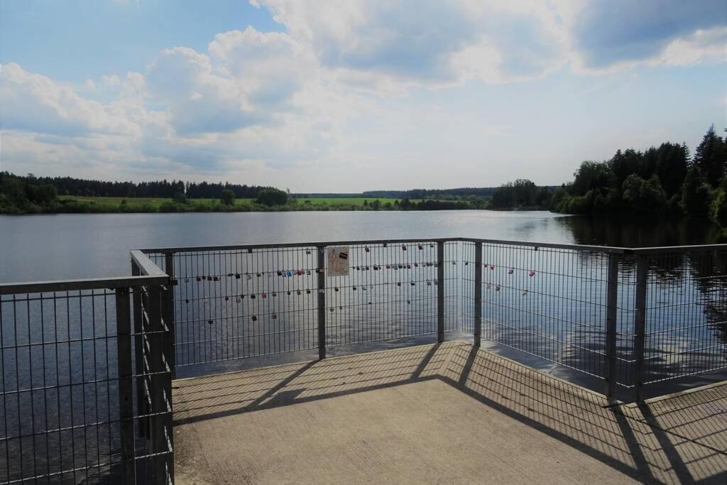 Modernes Apartment Mit Traumhaftem Blick Ins Gruene Bräunlingen Esterno foto