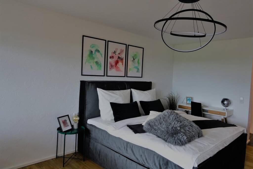 Modernes Apartment Mit Traumhaftem Blick Ins Gruene Bräunlingen Esterno foto